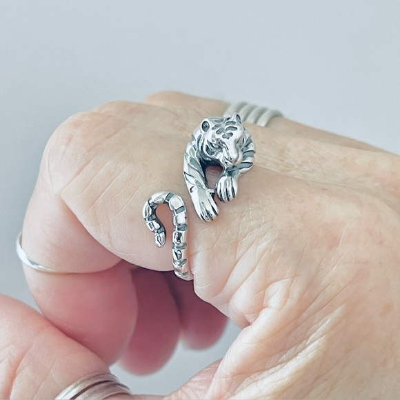 Sterling Silver Wraparound Delicate Tiger Ring, Silver Rings, Animal Zoo, Tigers - Picture 8 of 15